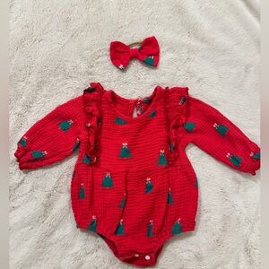 Infant Baby Girl Holiday Christmas Onesie & Bow